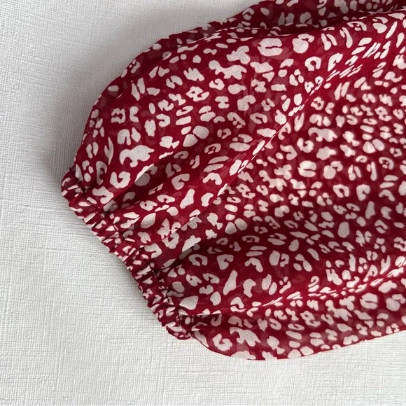 Lightweight Long Sleeve Loose Boho Red & White Floral Blouse Size M - Picture 8 of 8